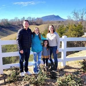 Meet your Posher, Kari